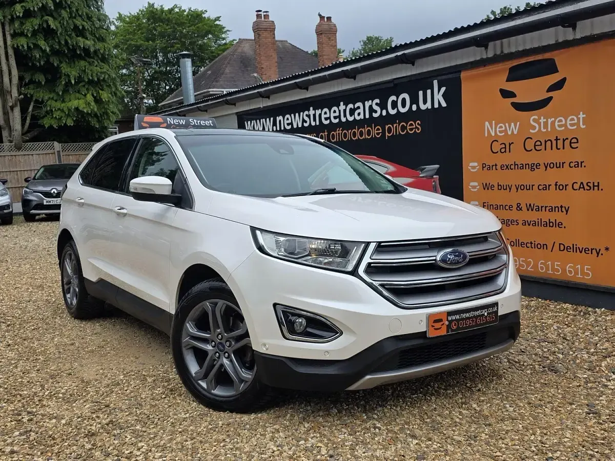 Used Ford Edge Titanium 180 HP (132 kW) 2017 White SUV