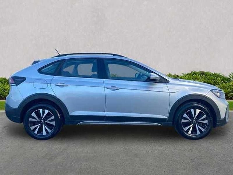 Usado VW Taigo Life 110 HP (80 kW) 2023 Prateado SUV