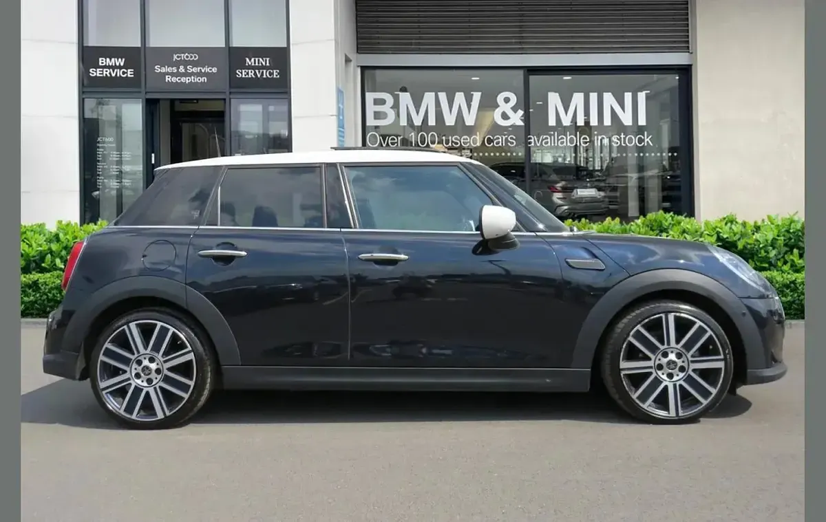 Used Mini Cooper Exclusive 134 HP (98 kW) 2023 Other Hatchback
