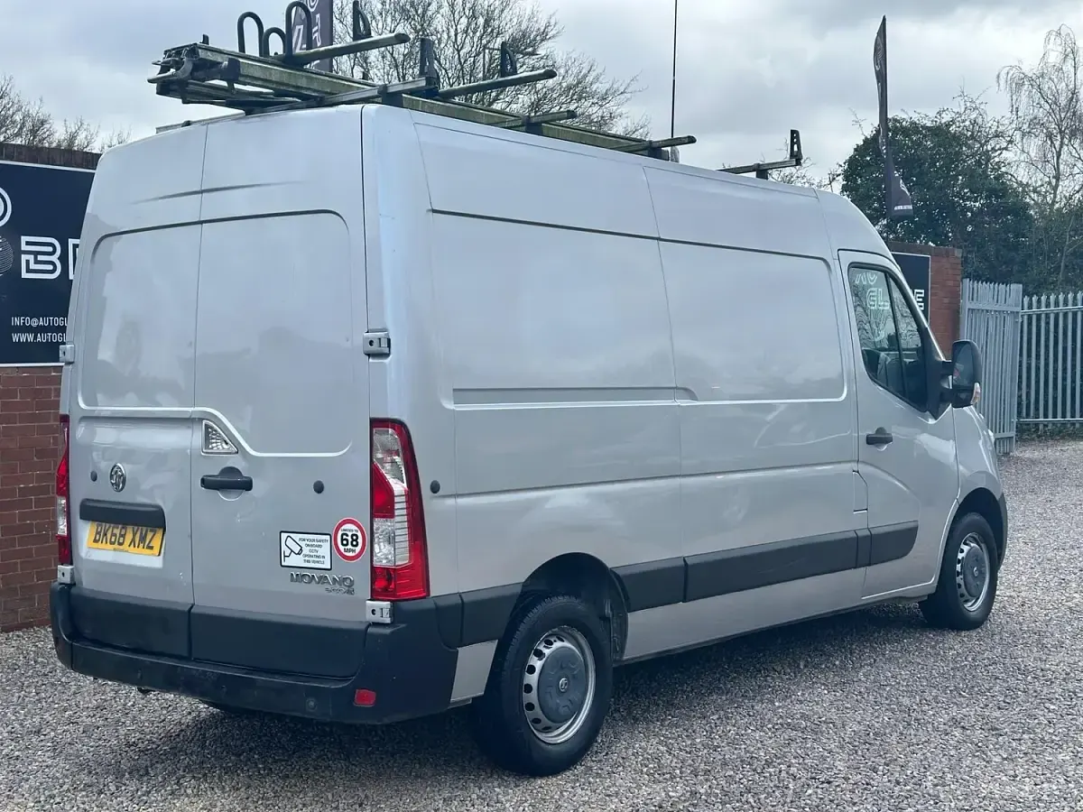 Used Vauxhall Movano 110 HP (80 kW) 2018 Silver MPV