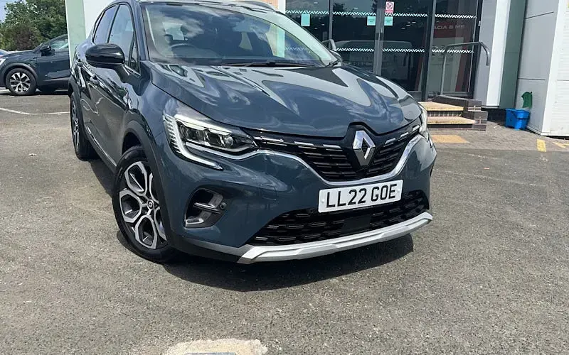 Used Renault Captur SE 91 HP (66 kW) 2022 SUV