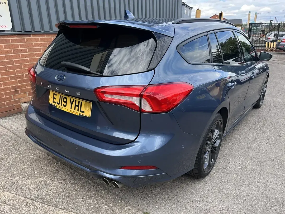 Used Ford Focus ST-Line X 120 HP (88 kW) 2019 Blue Estate