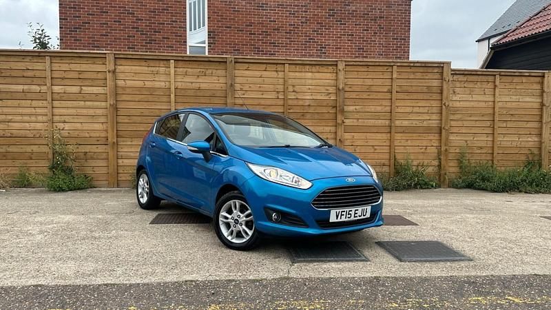 Blue Used 2015 Ford Fiesta Zetec Hatchback | £3,999 (Fair price) - Image 1/4