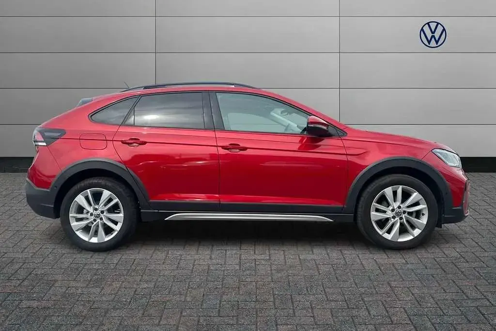 Used VW Taigo Match 115 HP (84 kW) 2024 Red SUV
