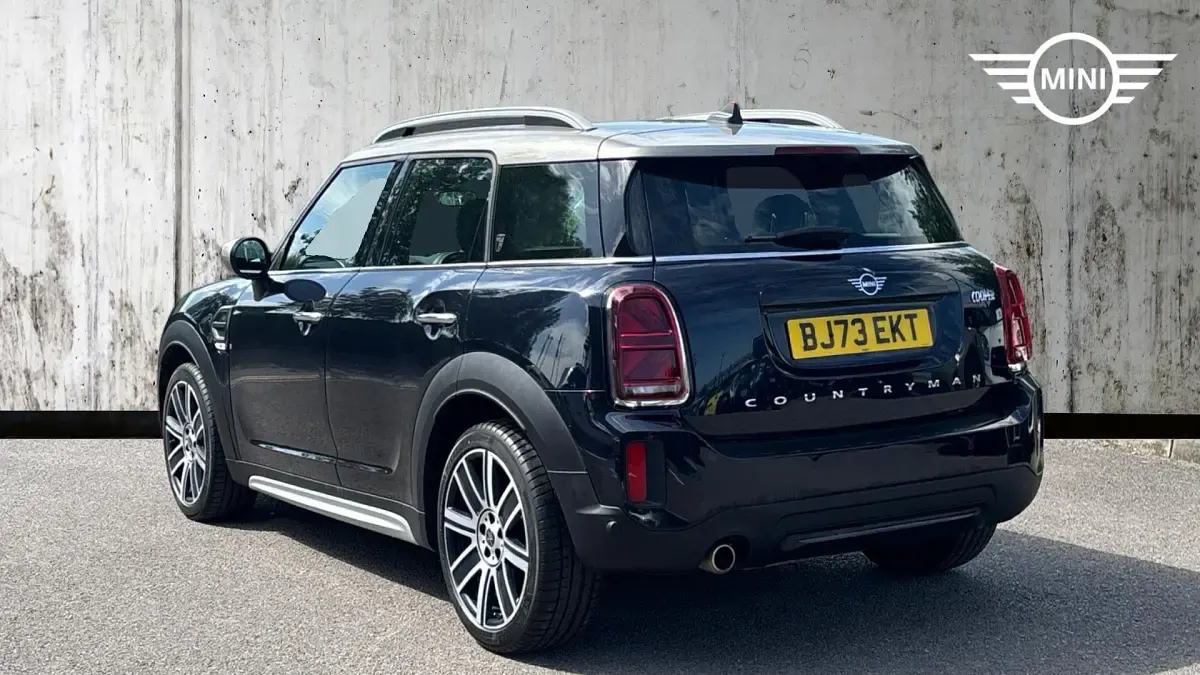 Used Mini Cooper Countryman Exclusive 136 HP (100 kW) 2023 Enigmatic black SUV