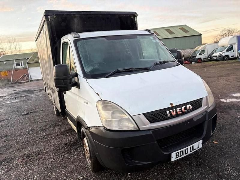 Blue/white Used 2010 Iveco Daily Cabriolet | £2,535 (Fair price) - Image 1/4