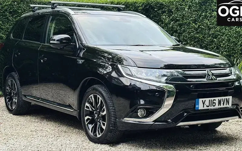 Używany Mitsubishi Outlander P-HEV 203 KM (149 kW) 2016 Kombi