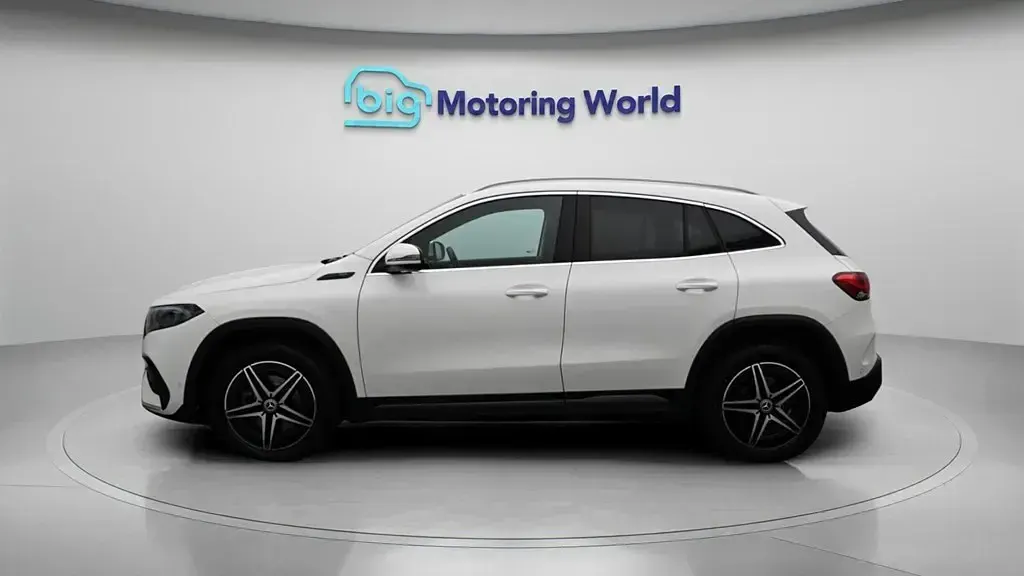 Usado Mercedes EQA300 AMG line 167 kW (228 CV) 2022 SUV