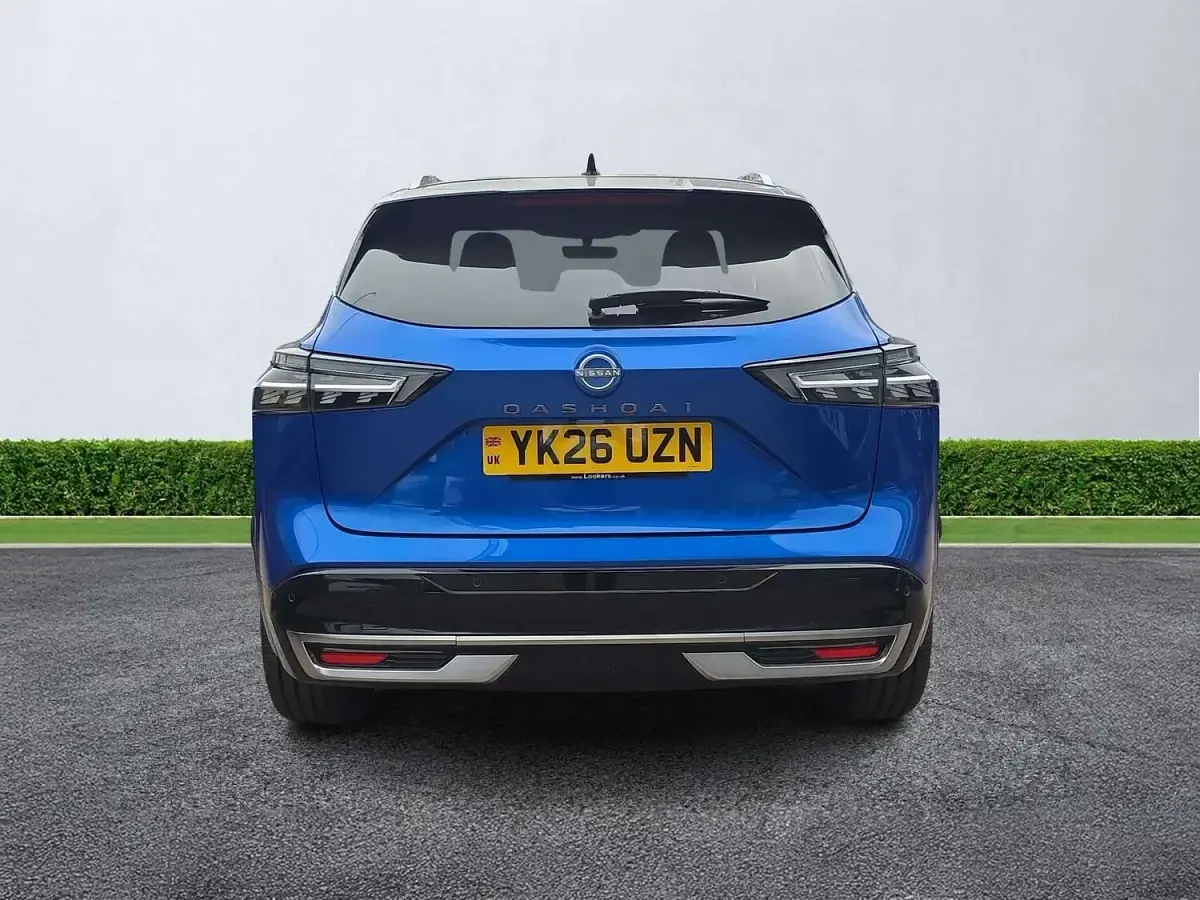 New Nissan Qashqai Tekna+ 158 HP (116 kW) 2026 Mgnt blu+blk rf SUV