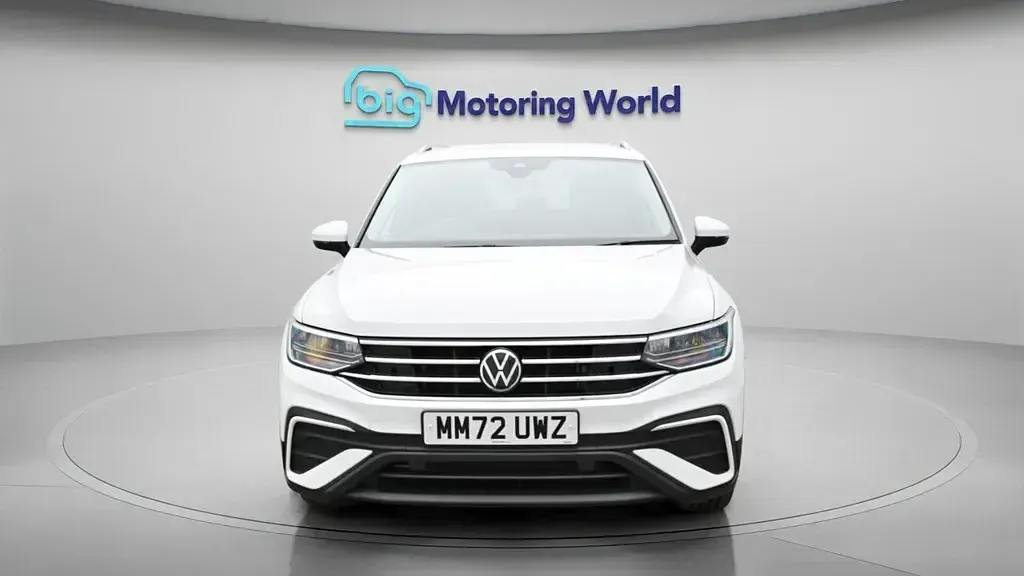 Second-hand VW Tiguan S 150 CP (110 kW) 2023 Alb SUV
