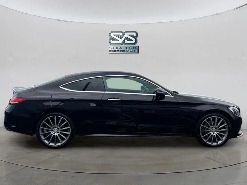Used Mercedes C220 AMG Line Premium Plus 170 HP (125 kW) 2016 Black Coupe