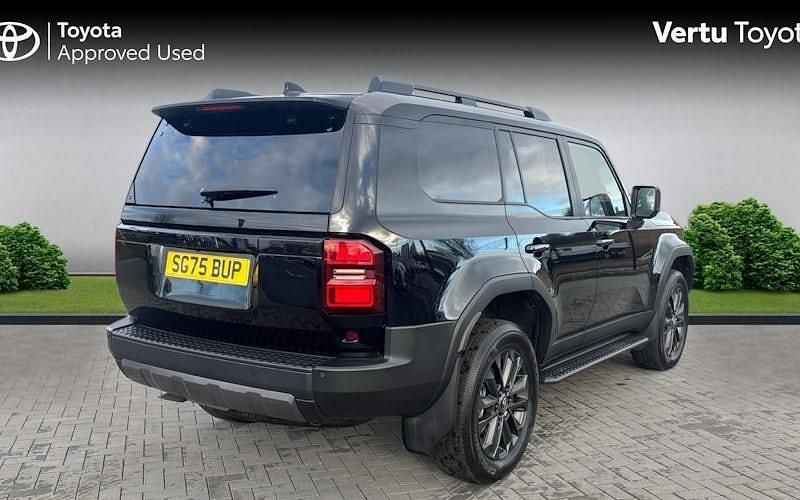 Used Toyota Land Cruiser 205 HP (150 kW) 2025 Estate