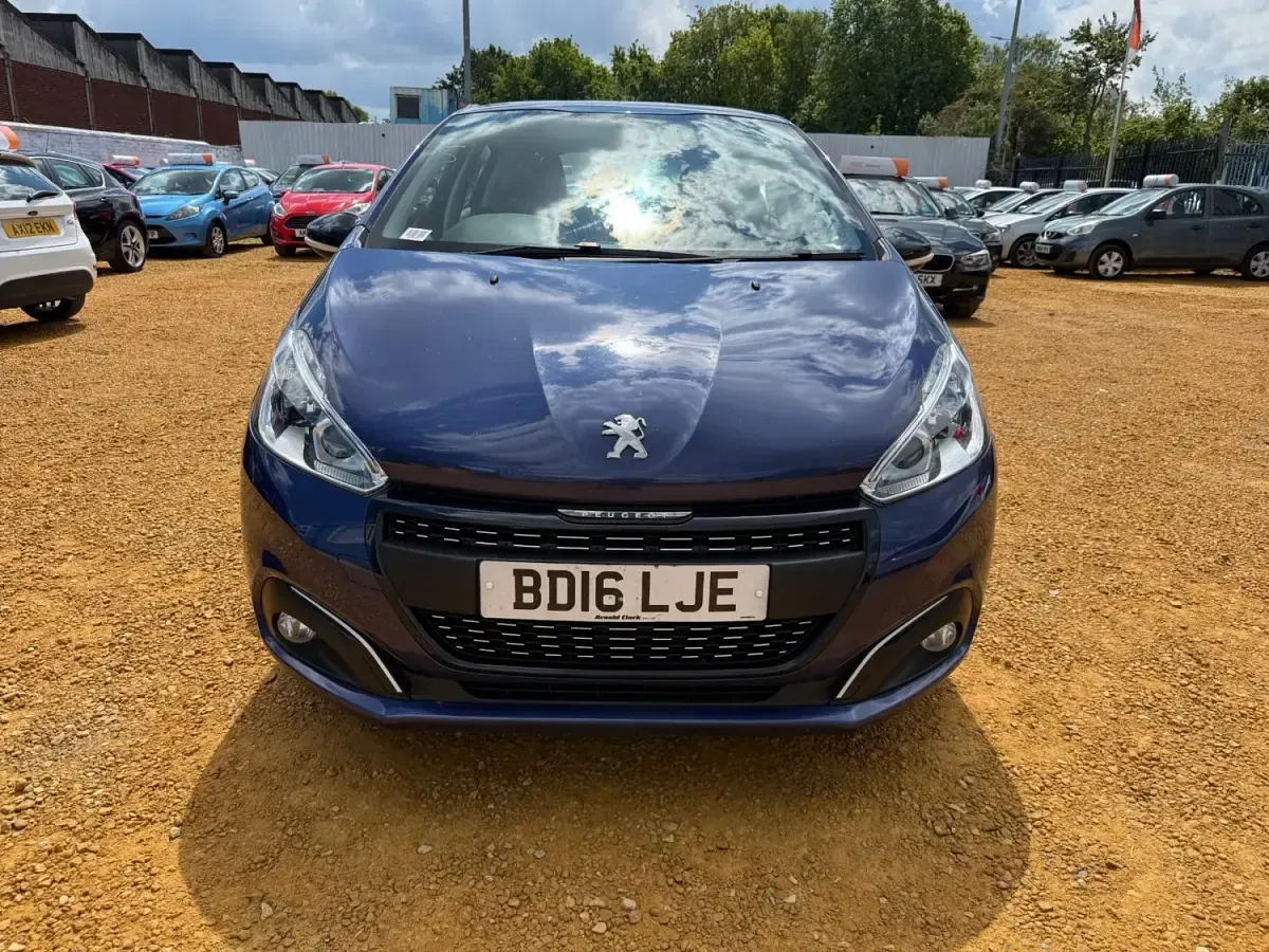 Gebraucht Peugeot 208 2016 Blau Kleinwagen