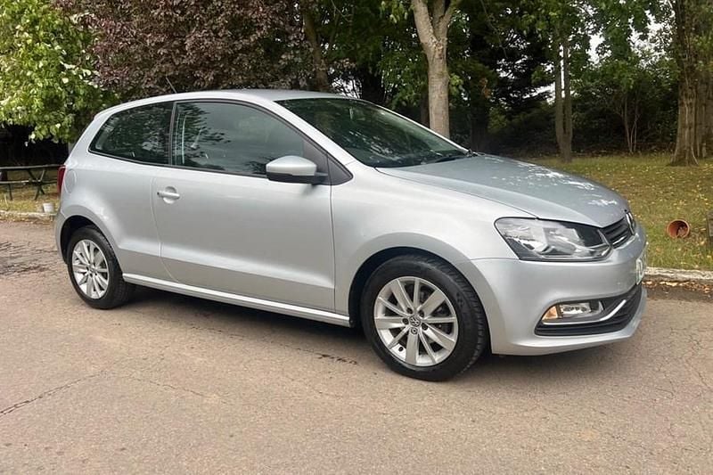Silver Used 2015 VW Polo SE Hatchback | £7,690 (Good price) - Image 1/1