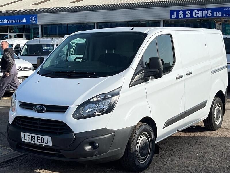 Used Ford Transit Custom 105 HP (77 kW) 2018 White Van