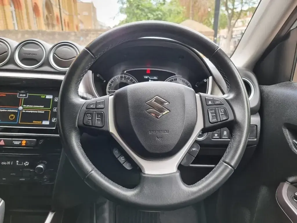 Second-hand Suzuki Vitara SZ-T 129 CP (94 kW) 2021 Albastru SUV