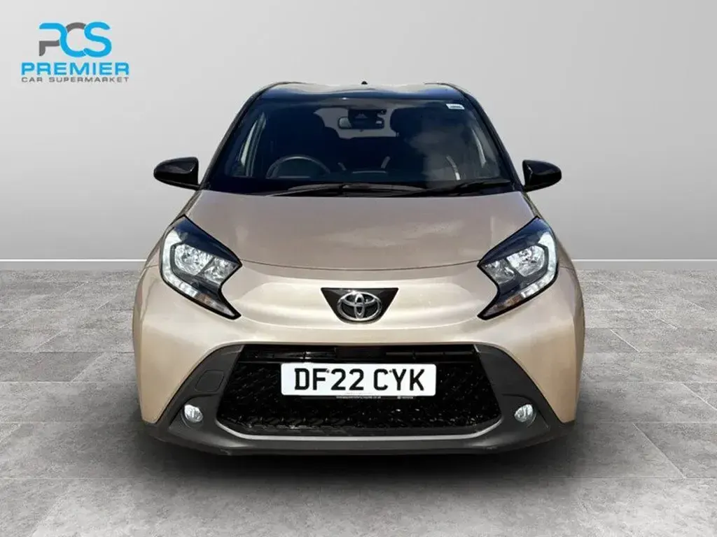 Used Toyota Aygo X 2022 Beige SUV