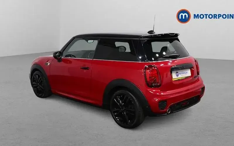 Used Mini Cooper Hatch 136 HP (100 kW) 2021 Hatchback