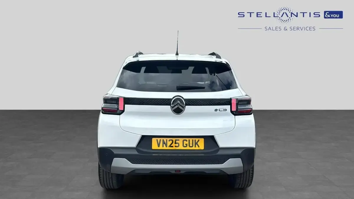Used Citroën e-C3 81 kW (111 HP) 2025 White Hatchback
