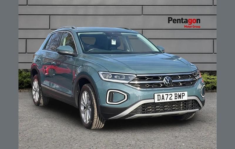 Used VW T-Roc Style 150 HP (110 kW) 2023 Blue SUV