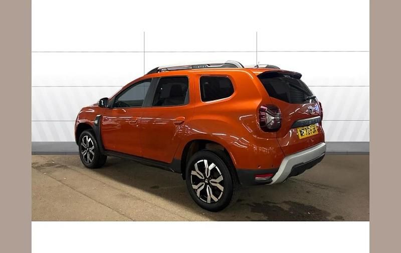 Used Dacia Duster Prestige 91 HP (66 kW) 2022 Orange SUV