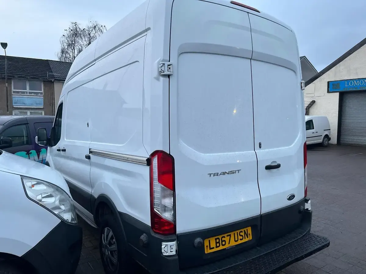 Used Ford Transit 130 HP (95 kW) 2018 White Van