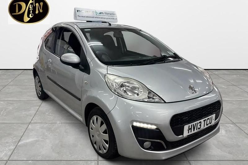 Used Peugeot 107 Allure 68 HP (50 kW) 2013 Silver Hatchback
