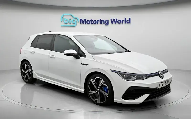 Used VW Golf VIII R 320 HP (235 kW) 2024 White Hatchback
