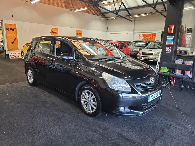 Black Used 2012 Toyota Verso MPV | £4,250 (Fair price) - Image 1/4