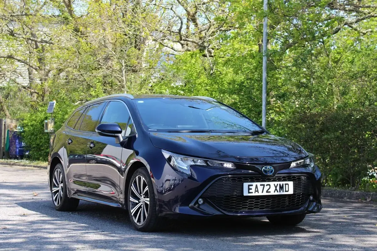 Used Toyota Corolla Design 2022 Blue Estate