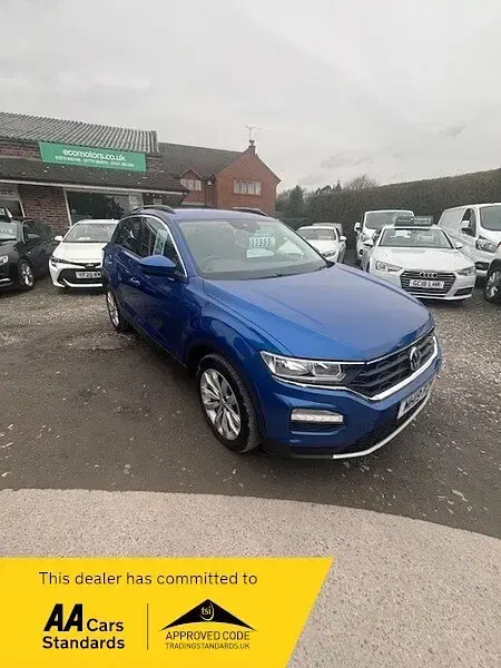 Used VW T-Roc Family 115 HP (84 kW) 2019 Blue SUV