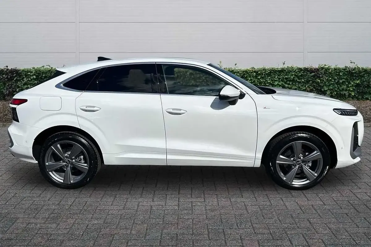 Used Audi Q3 S-Line 2026 Arkona white, solid SUV