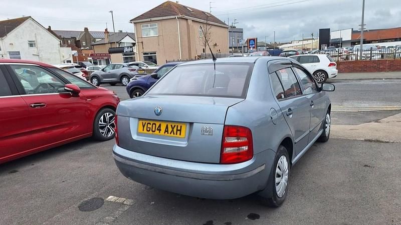 Used Skoda Fabia 63 HP (46 kW) 2004 Grey Hatchback