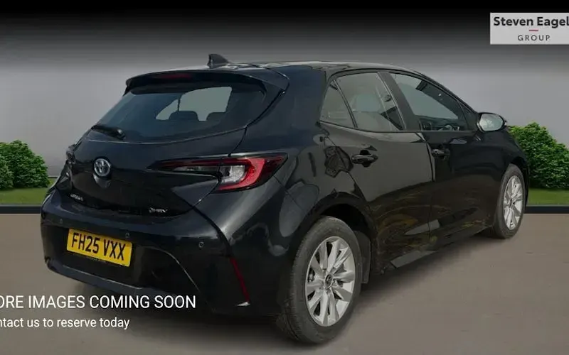 Used Toyota Corolla 140 HP (102 kW) 2026 Hatchback