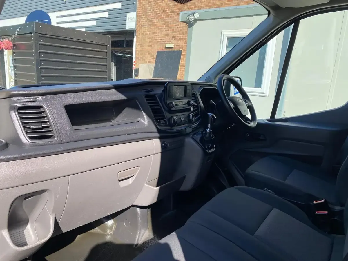 Begagnad Ford Transit 130 HK (95 kW) 2021 Vit Van
