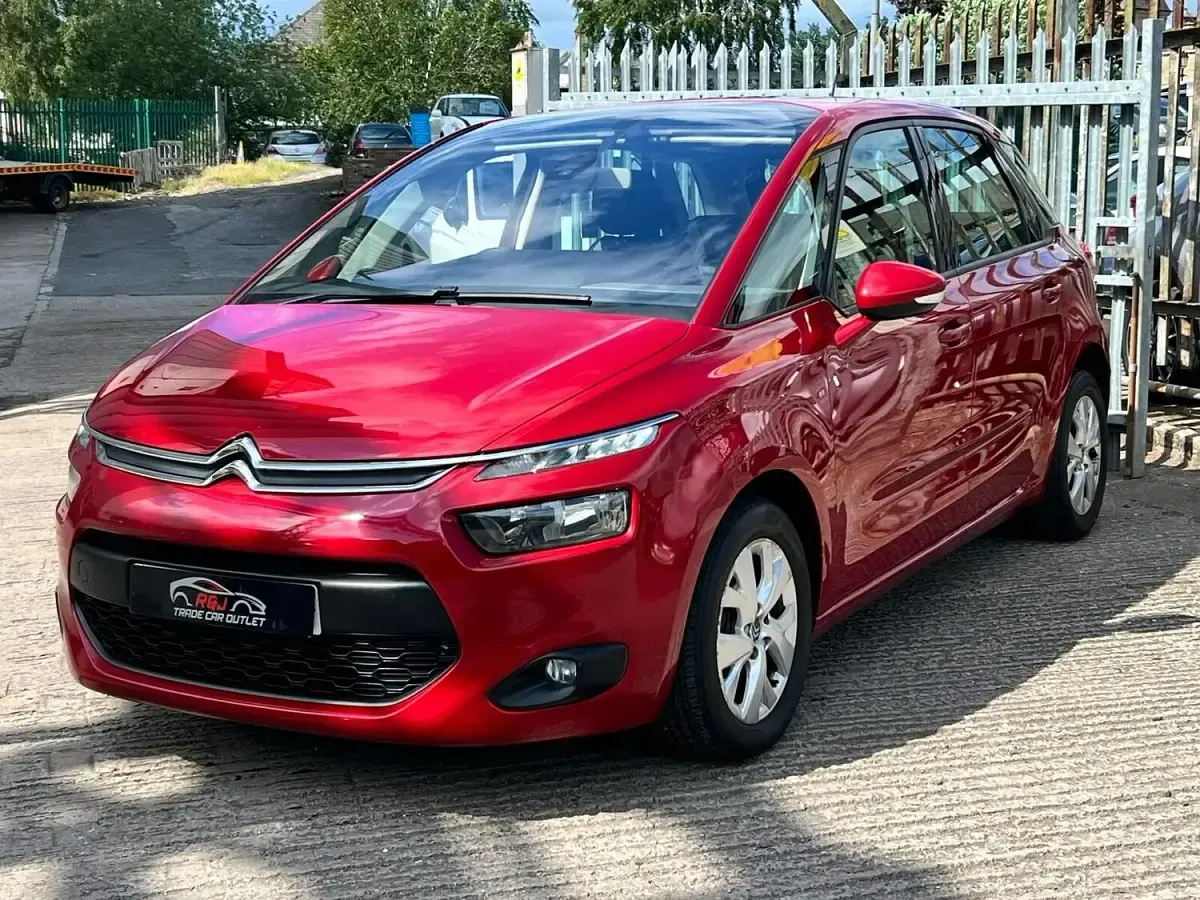 Used Citroën C4 Picasso VTR Sport 2014 Red MPV