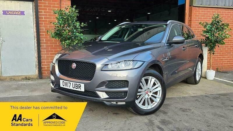Used Jaguar F-Pace Portfolio 180 HP (132 kW) 2017 Grey SUV