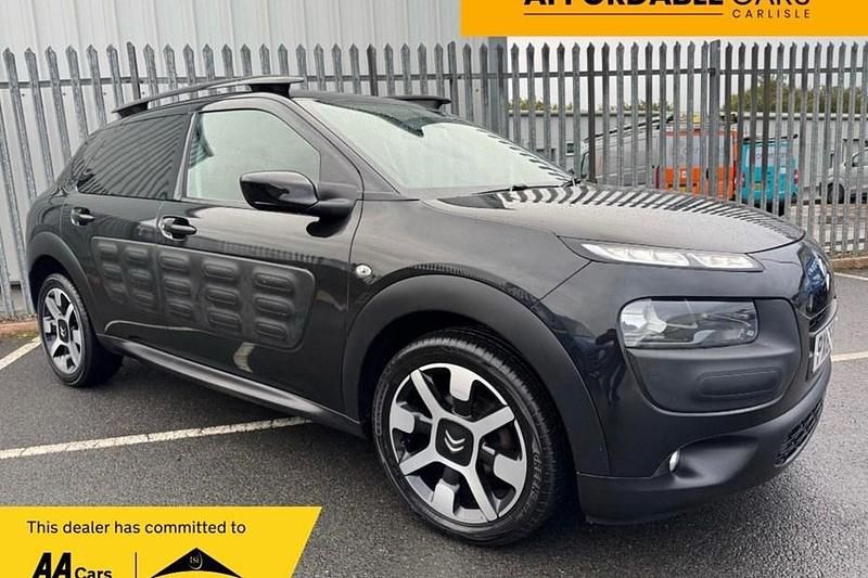Black Used 2015 Citroën C4 Cactus Flair Hatchback | £5,750 (A bit pricey) - Image 1/1