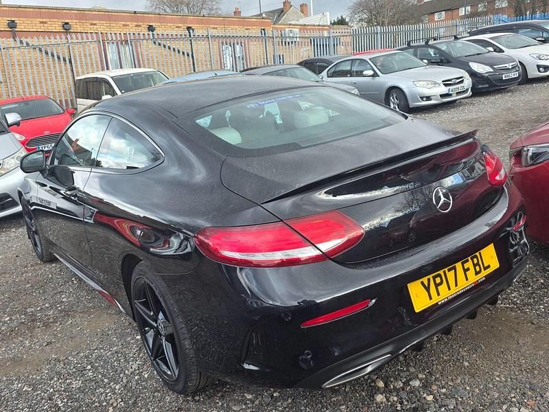Begagnad Mercedes C220 AMG line 2017 Svart Sportkupé