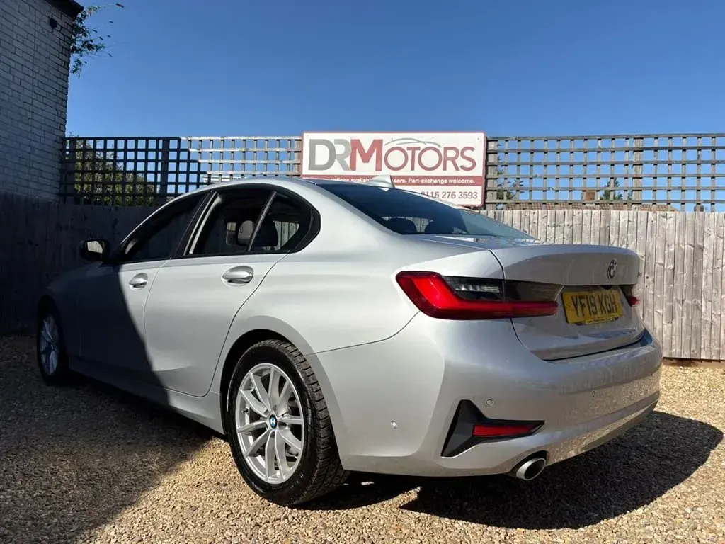 Used BMW 318 Performance 150 HP (110 kW) 2019 Silver Sedan