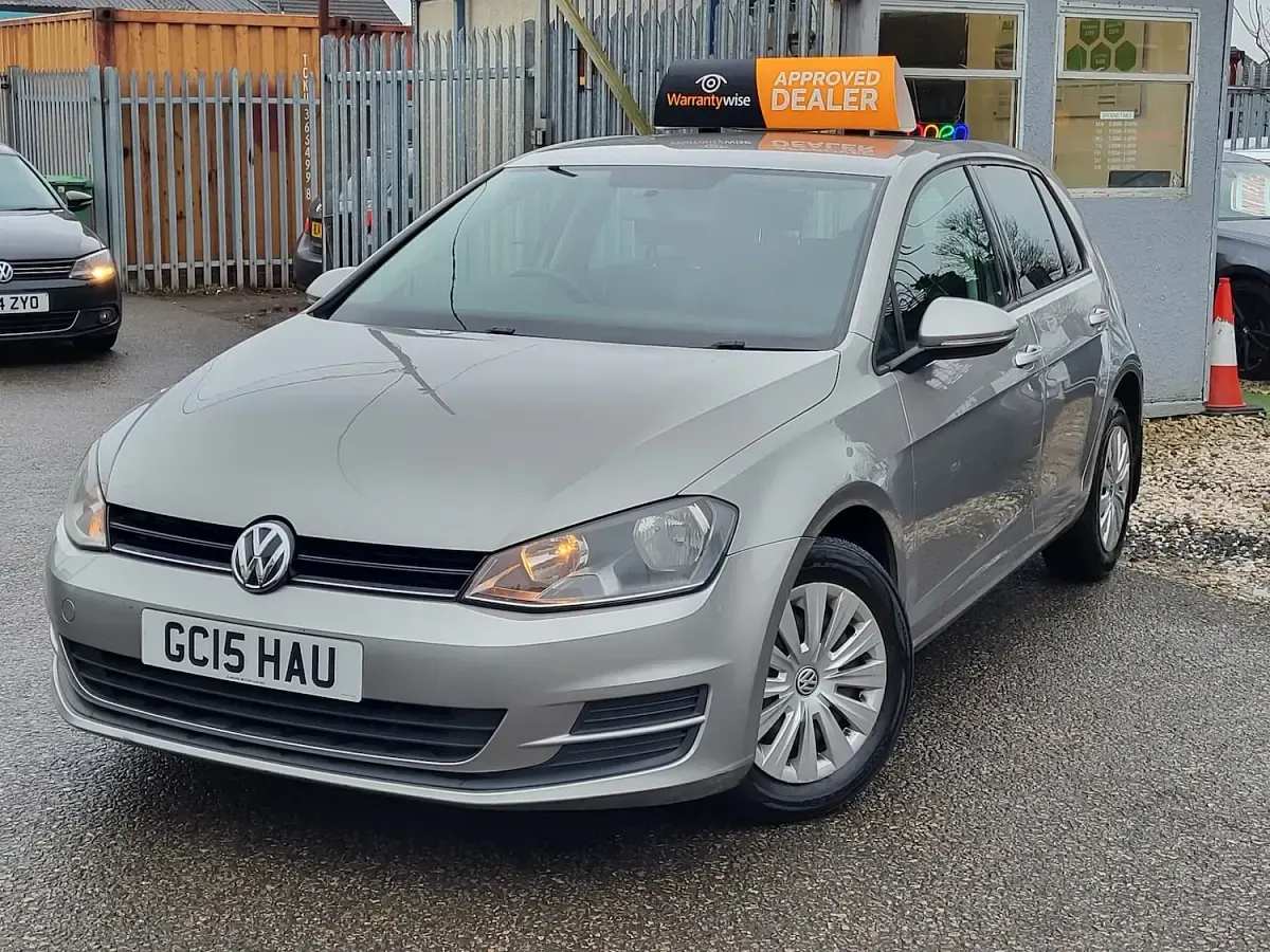 Used VW Golf VII S 105 HP (77 kW) 2015 Silver Hatchback