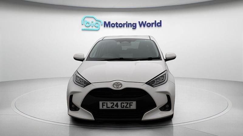 Used Toyota Yaris Hybrid Design 114 HP (83 kW) 2024