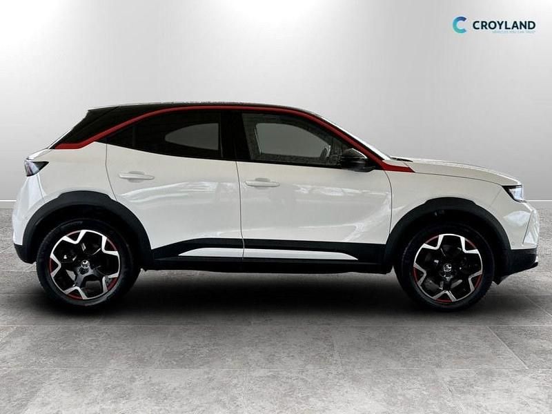 Used Vauxhall Mokka SRi 100 kW (136 HP) 2022 White SUV