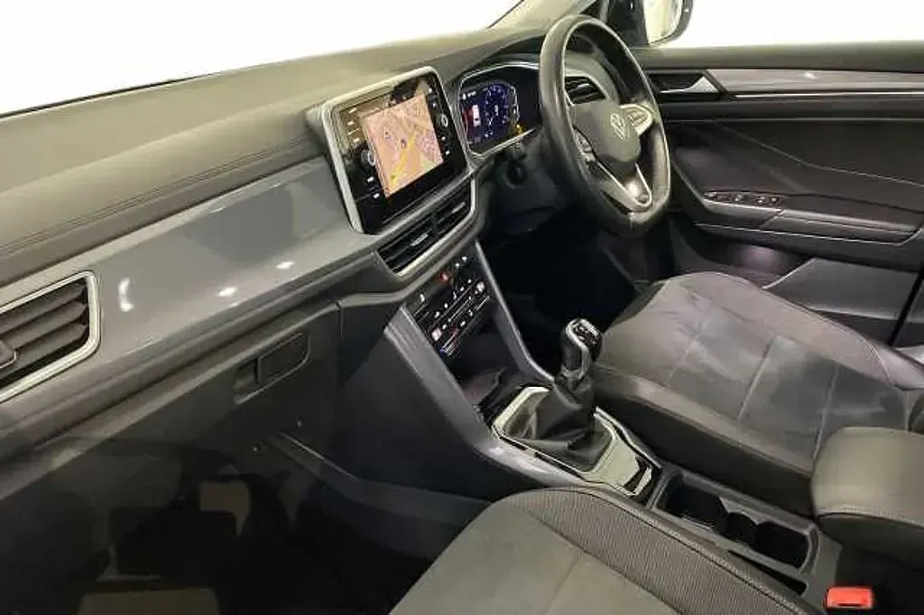 Used VW T-Roc Style 110 HP (80 kW) 2022 Indium grey with black roof SUV