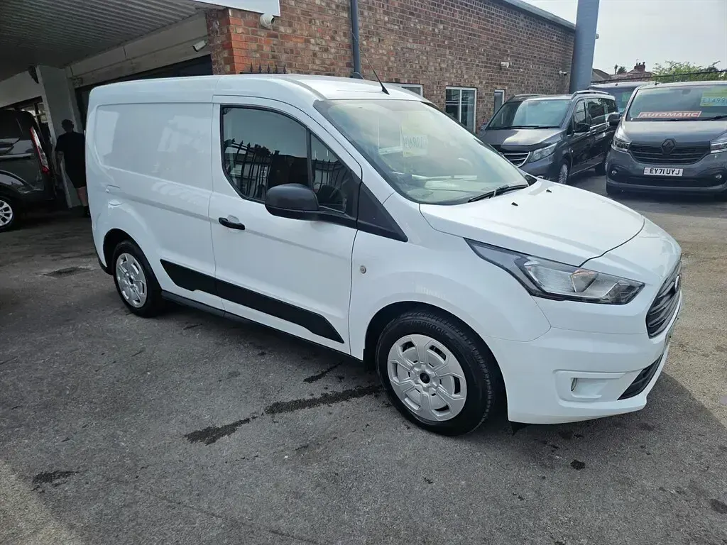 Used Ford Transit Connect Trend 100 HP (73 kW) 2021 White MPV