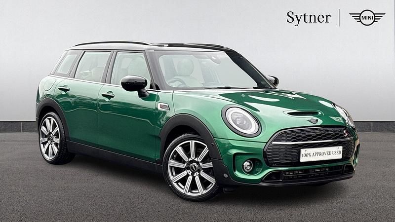 Green Used 2022 Mini Cooper S Clubman Exclusive Estate | £24,250 (A bit pricey) - Image 1/4
