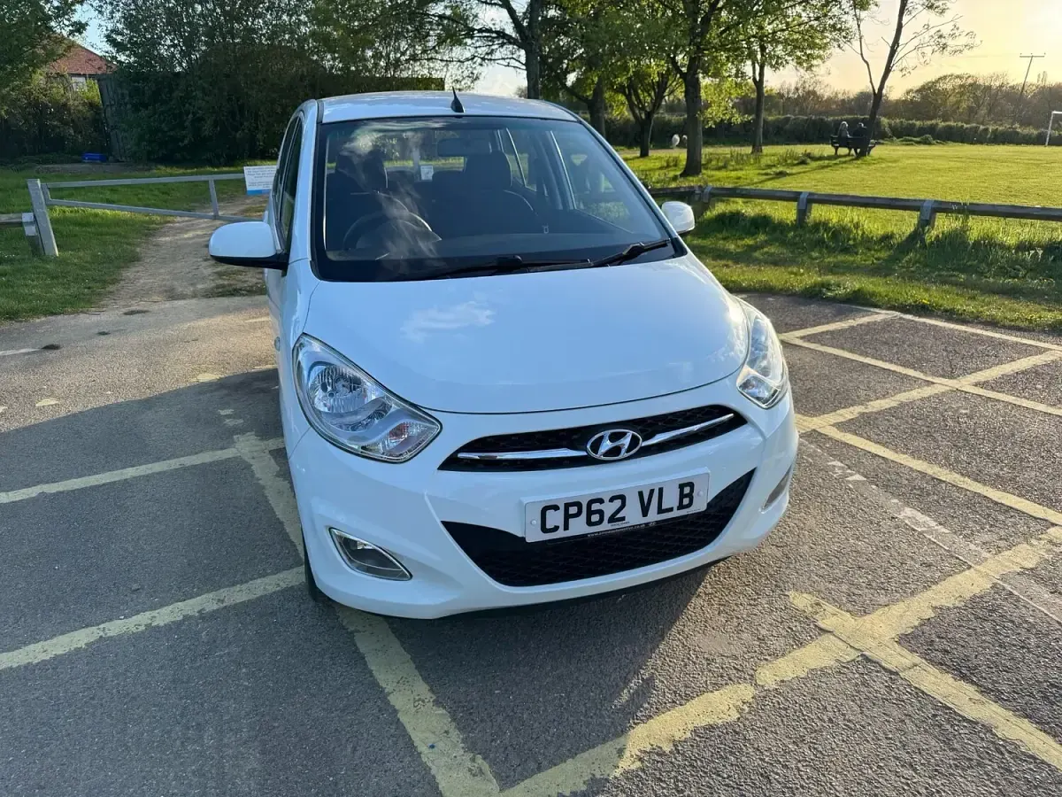Used Hyundai i10 Active 2013 White Hatchback