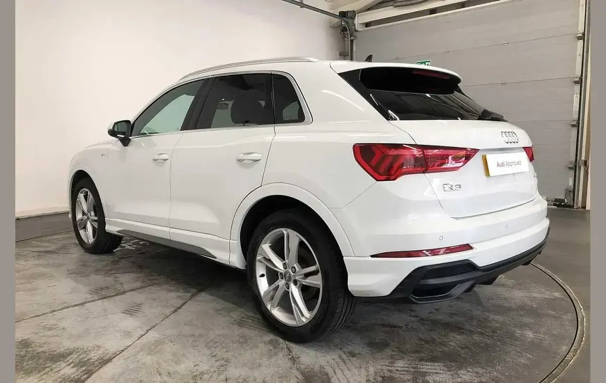 Used Audi Q3 S-Line 150 HP (110 kW) 2019 White SUV