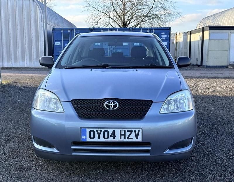 Grey Used 2004 Toyota Corolla T2 Hatchback | £2,199 (Fair price) - Image 1/4