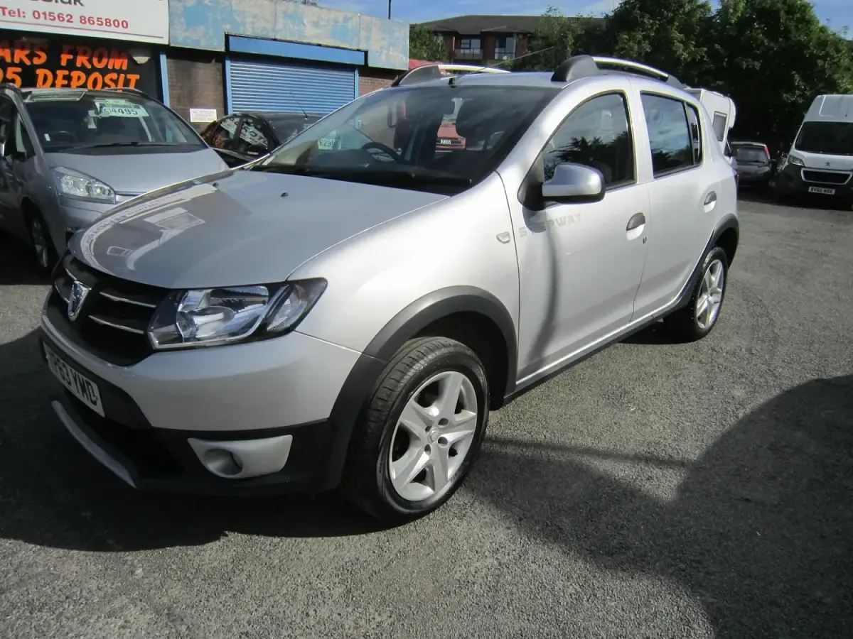 Used Dacia Sandero Lauréate 2014 Silver Hatchback